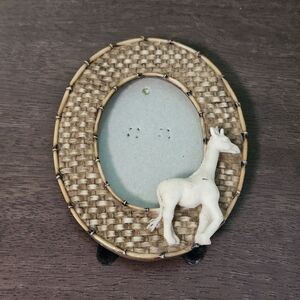 Vintage African Empire Woven Giraffe Oval Picture Frame‎ - 2x3